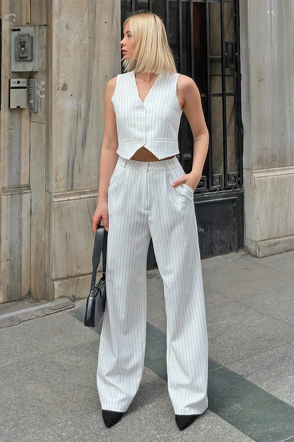 Pinstriped Vest and Wide-Leg Trousers – Chic Summer Outfit